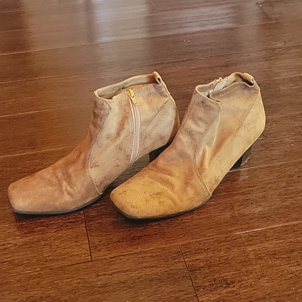 Prediction ankle boot